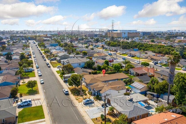 Photo - Spacious 3-Bedroom Torrance Home with Private Yard & Modern Interior