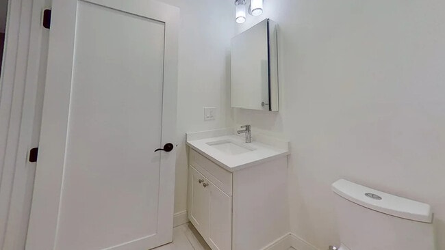 Photo - 79 Linden St Unit 2