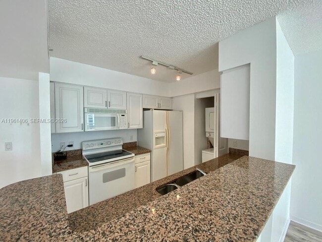 Photo - 1155 Brickell Bay Dr Unit 607