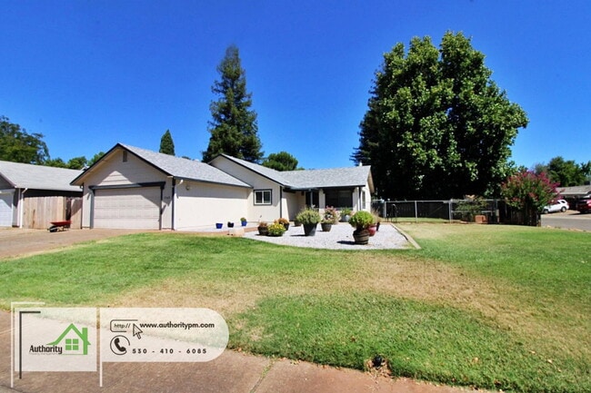 Photo - 1748 Galaxy Way