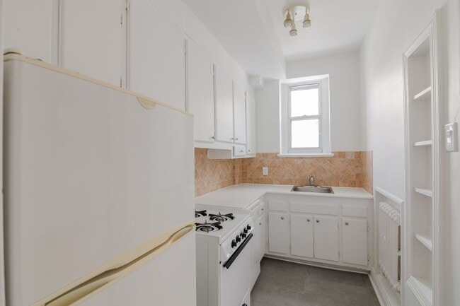 Photo - 6210 Avenue Deacon Unit 0B16