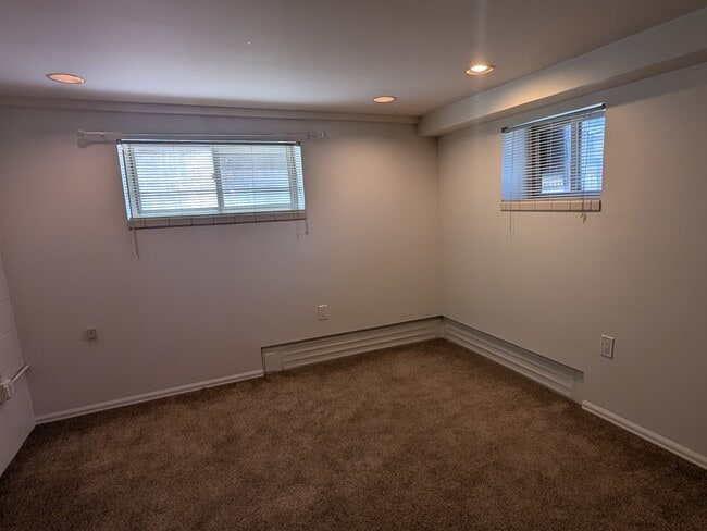 Photo - 525 Clayton St