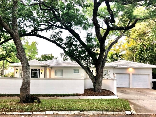 Photo - 1801 Beach Dr NE