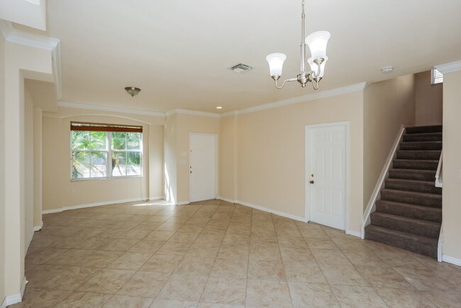 Photo - 2030 SE 14th Ct