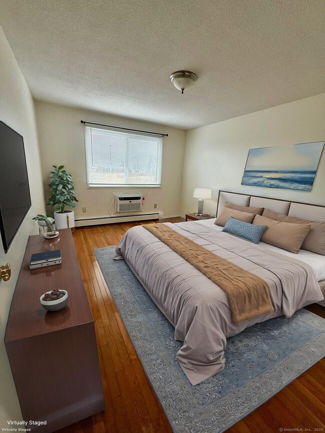 Photo - 1168 Main St Unit C7