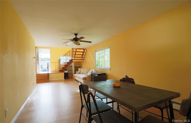 Photo - 19 Balin Ave