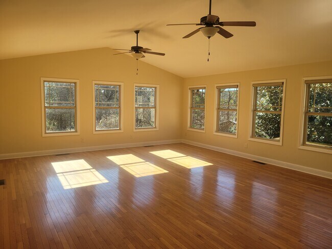 Photo - 3943 Braselton Hwy Casa