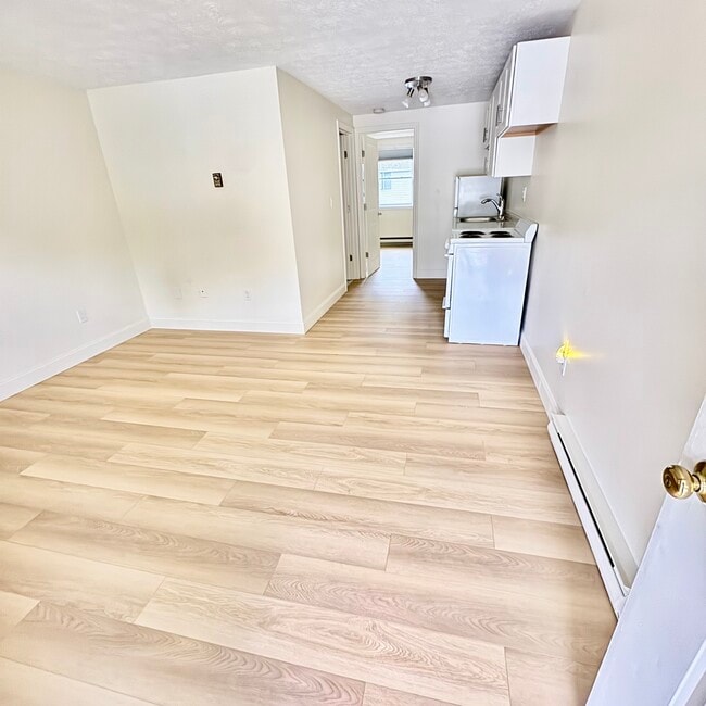 Photo - 20 Old Orchard Rd Unit 10