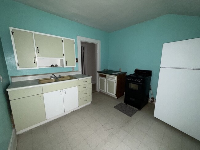 Photo - 512 W Marion St