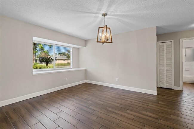 Photo - 385 N Crossbeam Dr