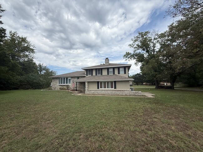 19637 County Rd 1546