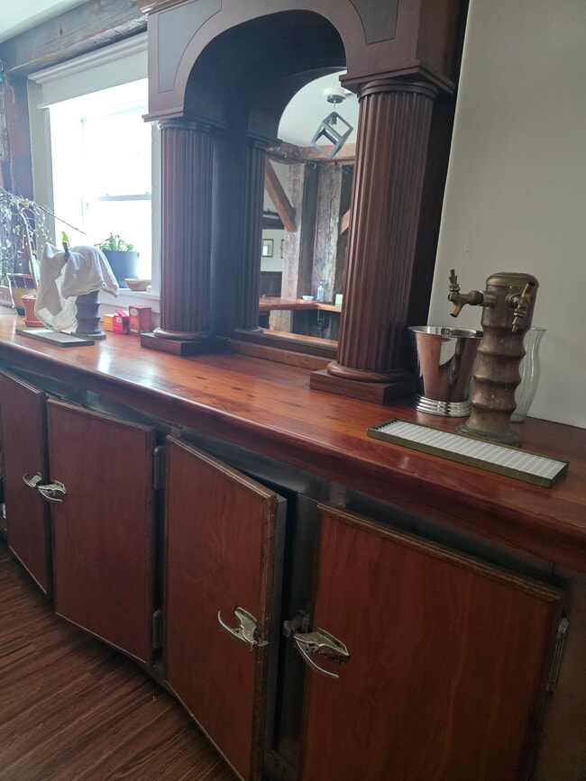 Kitchen bar - 2027 Slaterville Rd Unit Apt B