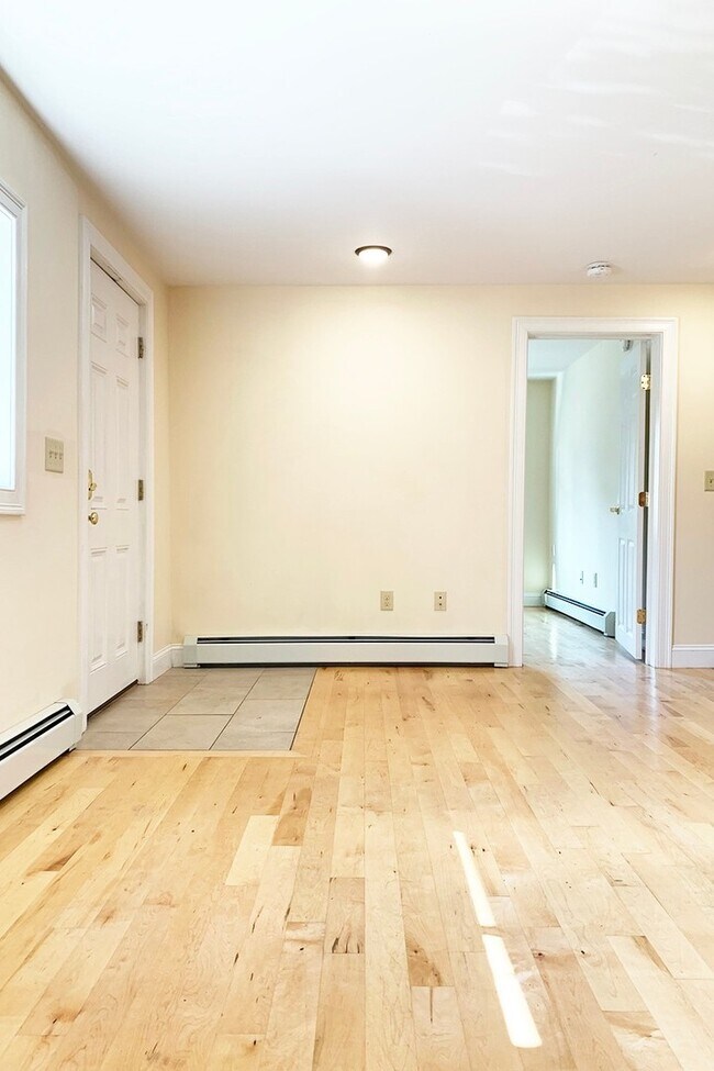 Photo - 152 North St Unit APT A