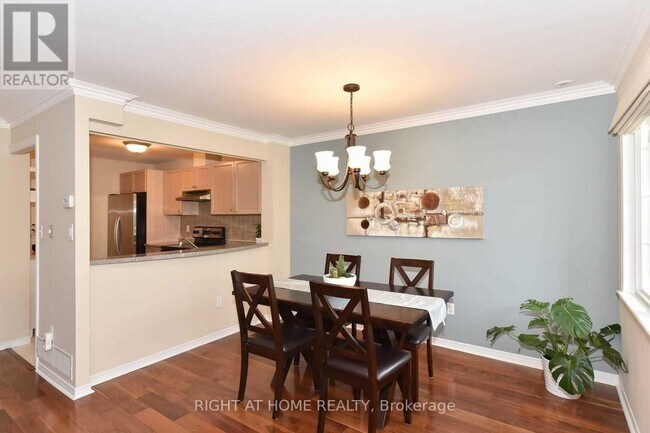 Photo - 108 Finch Ave W
