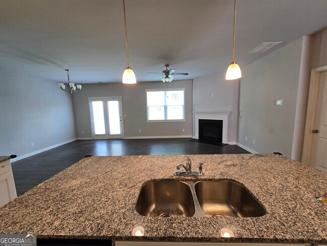 Photo - 121 Valimar Dr