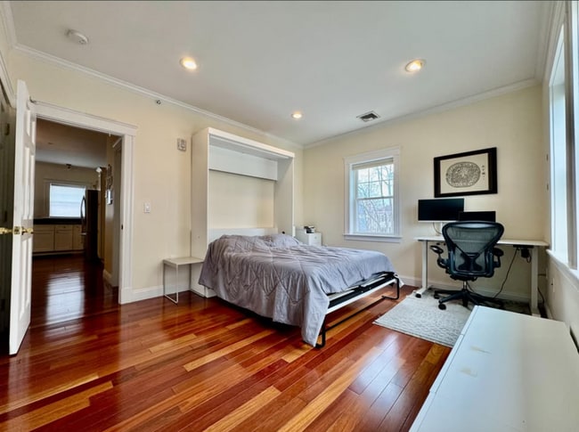 Photo - 15 Millmont St Unit 15 Millmont Street