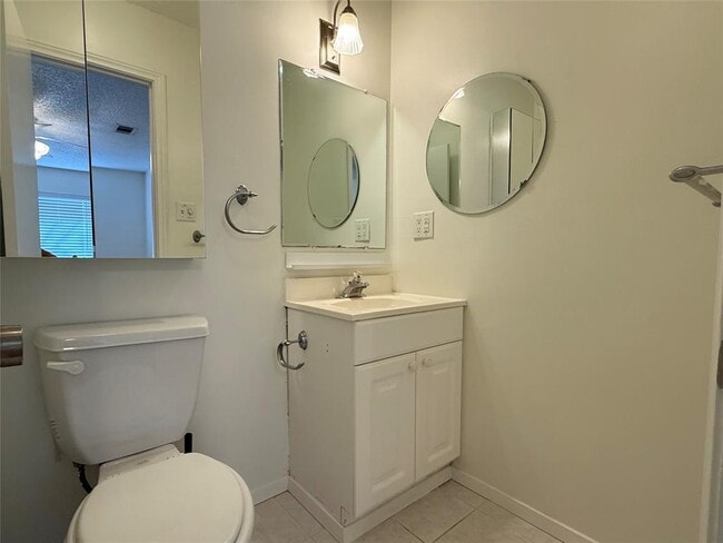 Photo - 11705 Cherokee St