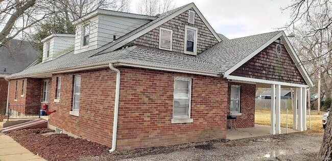 1308 Caseyville Ave