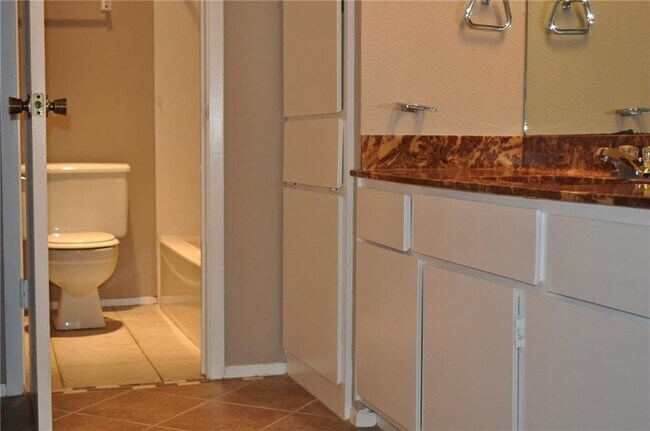 Photo - 9406 Teasdale Terrace