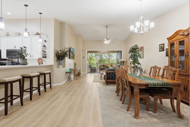 Photo - 700 Trotter Ln