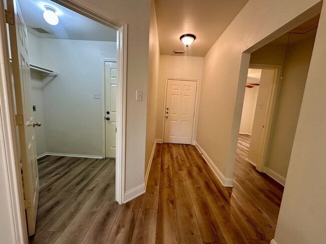 Photo - For Lease | 3 Bed, 2 Bath | 1,528 Sq Ft | ...
