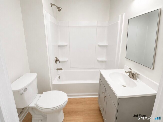 Photo - 18 Buell St Unit 3