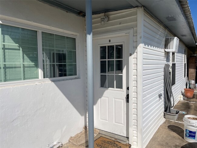 Building Photo - 6429 FM 2218 Rd Unit E