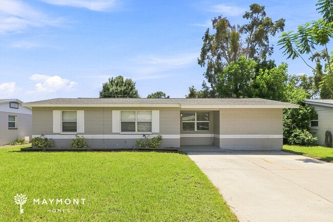 Building Photo - Inviting 3-Bedroom Home in Pinellas Park