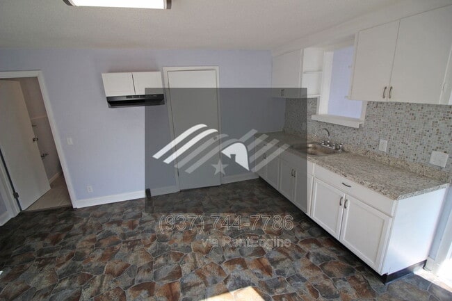 Building Photo - 78 Notre Dame Ave