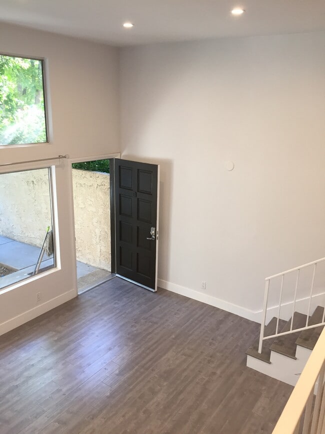 23401 Park Sorrento Unit 19