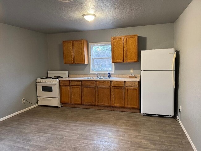 Photo - 348 S Rosewood Ave Unit 2