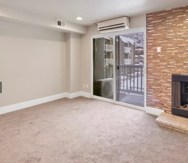 Photo - 5676 Meadow Ln Unidad 123