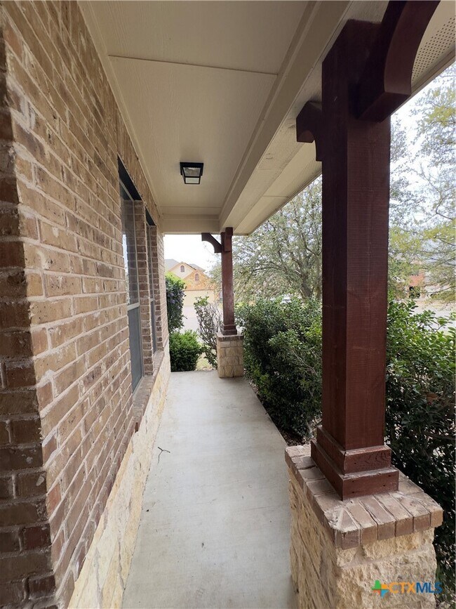 Photo - 6808 Rosita Oak Dr