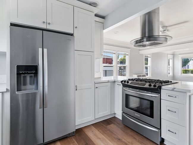 Photo - 1926 Lime Ave Unidad 1926