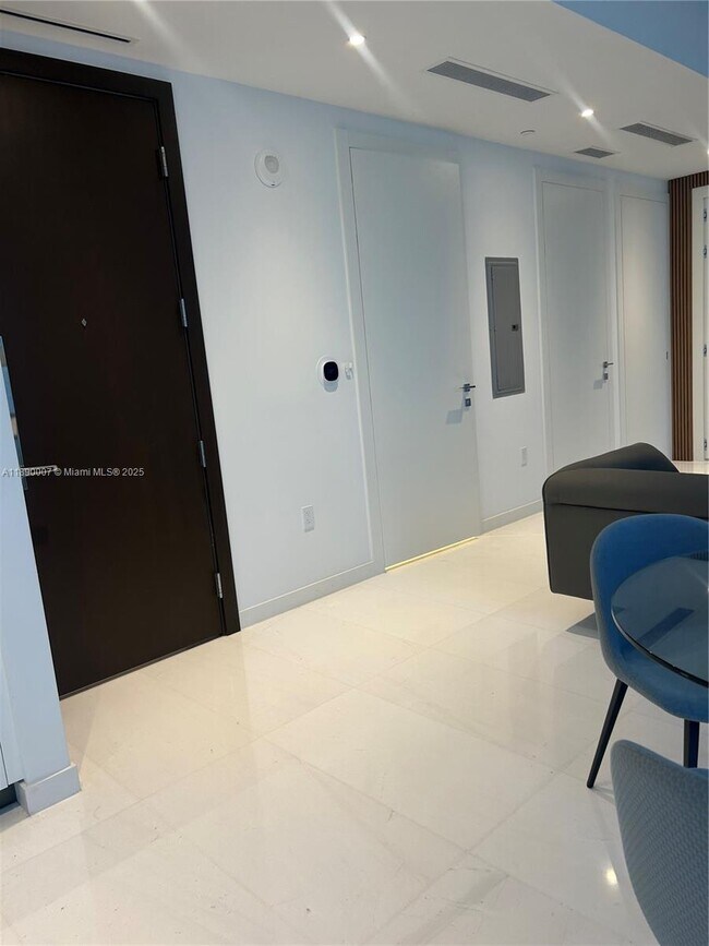 Photo - 300 Biscayne Blvd Way Unit 906