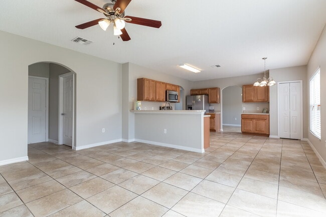 920 Cambridge Ct