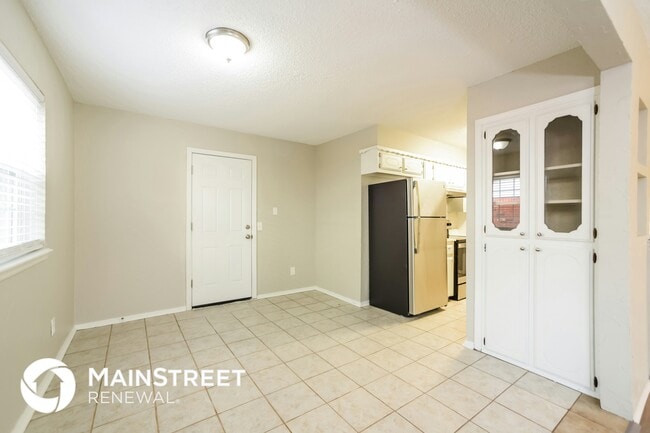 Photo - 806 Arlington Dr