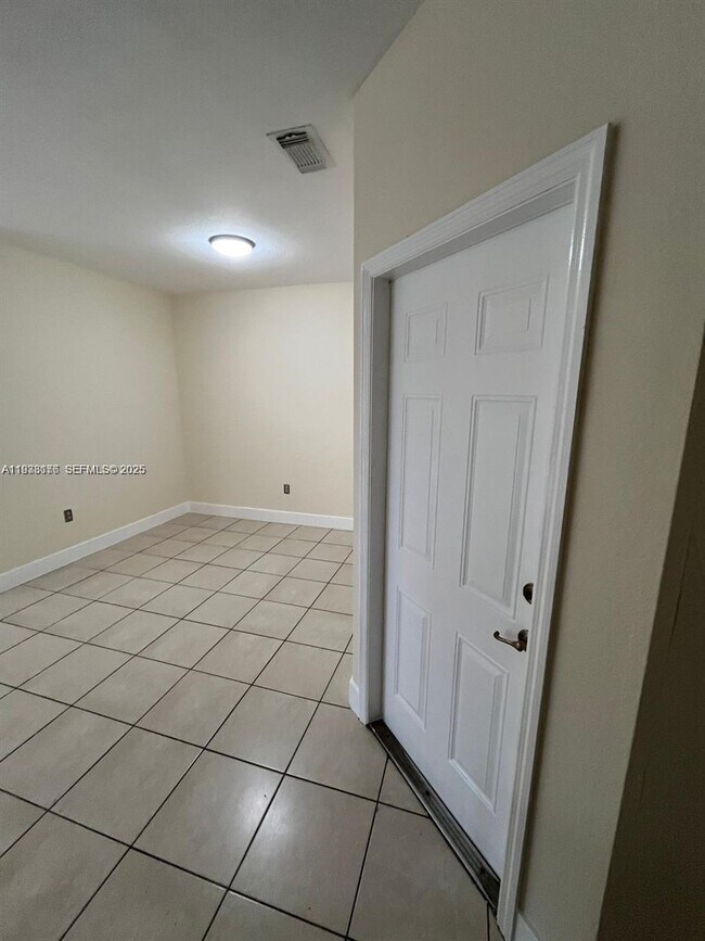 Photo - 10908 SW 240 Ln
