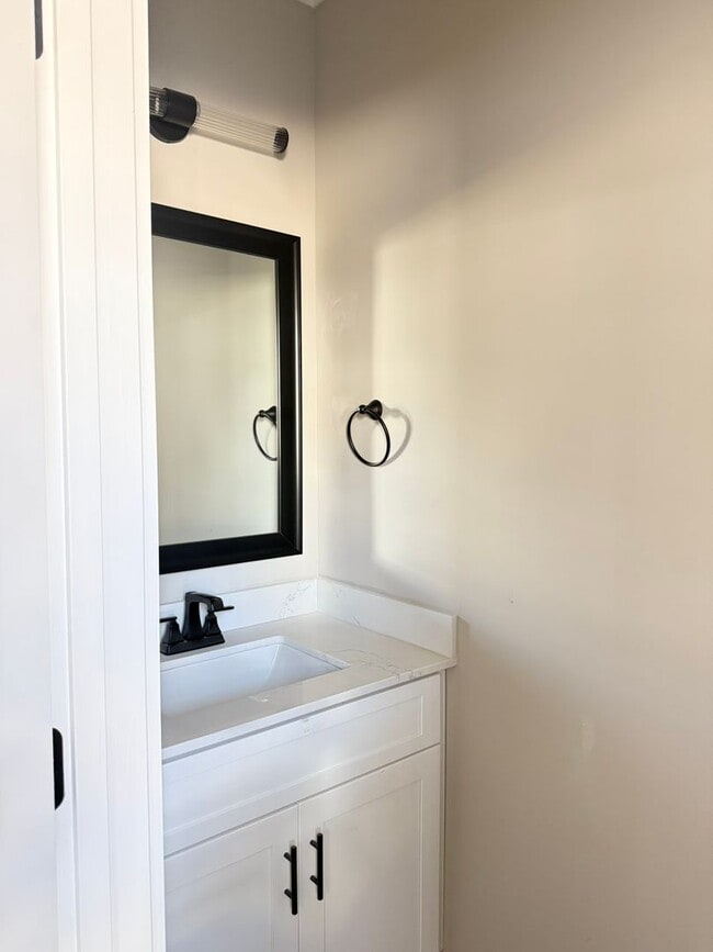 Photo - 4007 Hidden Crossing Ln