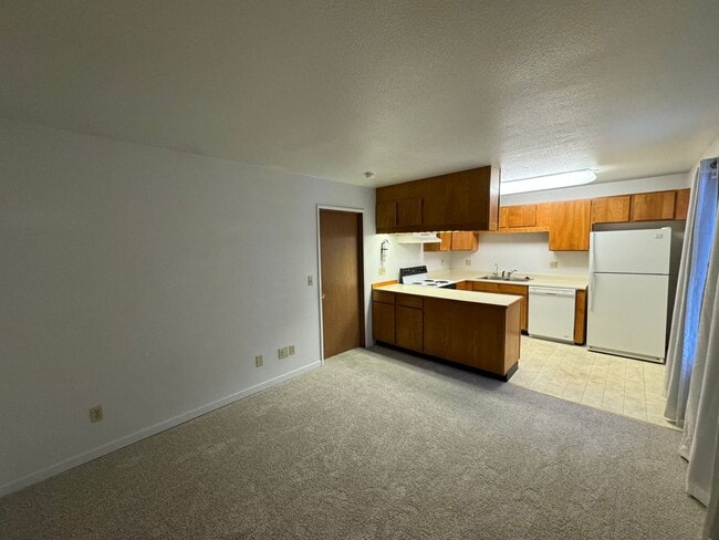 Photo - 1 BD, 1 BA Apartment Nestled Back on a Cul-de-Sac Unit 4006 #18