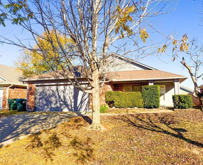 Photo - Touring NOW! Short-term Lease Available! B...