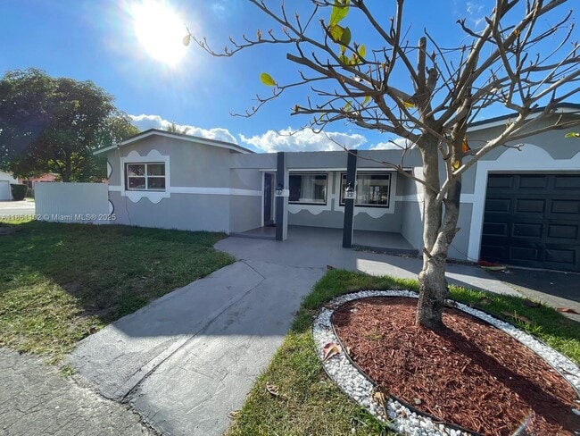 Building Photo - 3708 Island Dr Rental