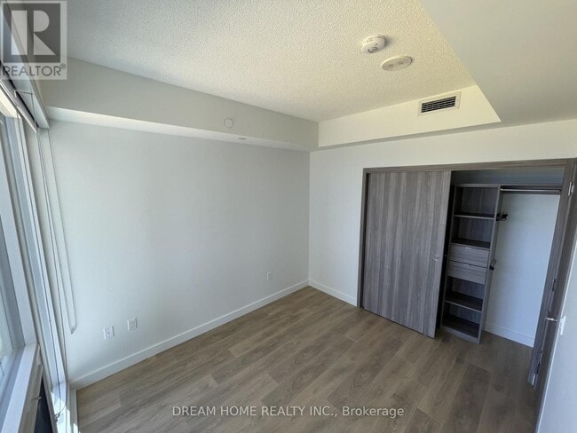 Photo - 85 McMahon Dr Unité 701