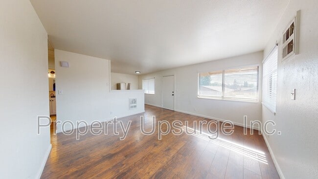 Photo - 2790 Irwin Rd