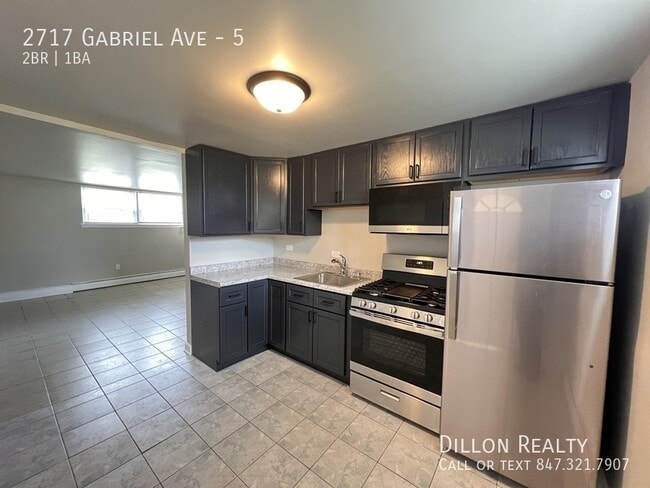 Building Photo - 2717 Gabriel Ave Unit 5