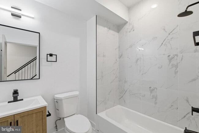 Photo - 2505 N 11th St Unidad 2
