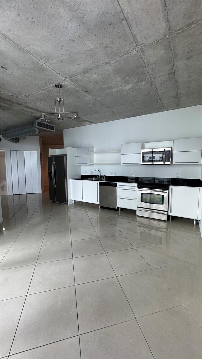 Photo - 690 SW 1st Ct Unit 1427