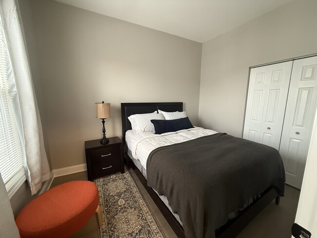 Photo - 3049 N Avers Ave Unit 2