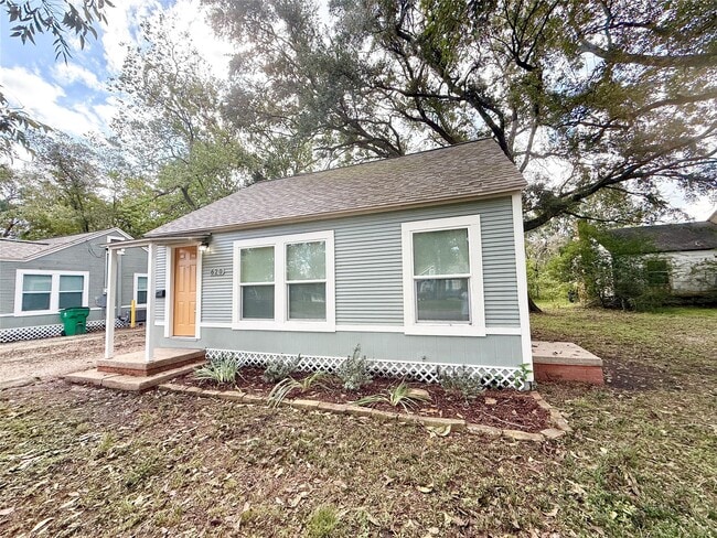 Photo - 620 E Magnolia St