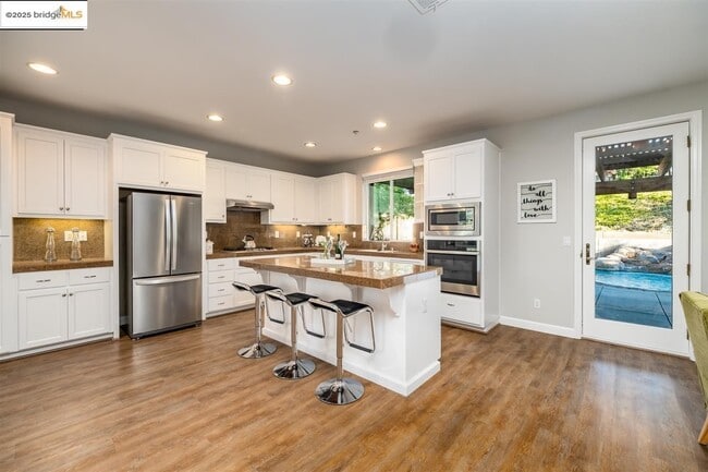 Photo - 2700 St Regis Ave